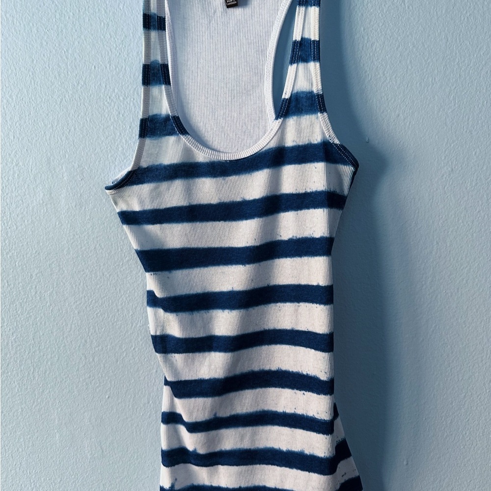STRIPED tank